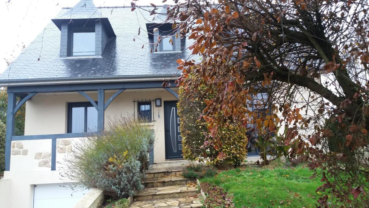 Jo Masson Bed & Breakfast Saint-Aubin-d'Aubigne Exterior photo